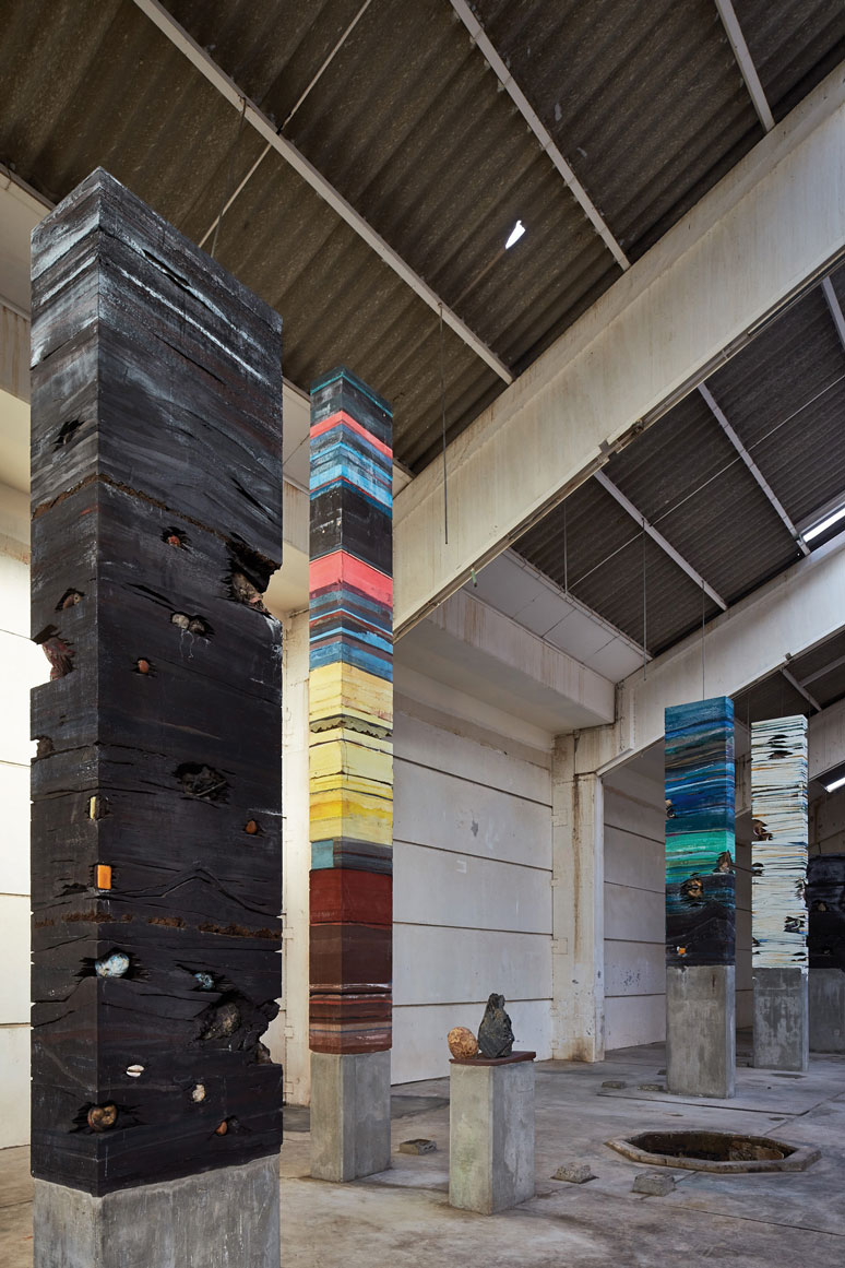 Planetarium, 2015. 12a Bienal de Sharjah, Kalba city, EAU. Cortesía del artista, Marian Goodman Gallery, New York/París y Kurimanzutto, México D.F. ©Jörg Baumann Planetarium, 2015. 12a Bienal de Sharjah, Kalba city, EAU. Cortesía del artista, Marian Goodman Gallery, New York/París y Kurimanzutto, México D.F. ©Jörg Baumann